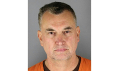 Photo d'identité judiciaire de Vance Boelter, meurtrier présumé d'une élue du Minnesota et de son mari, Melissa et Mark Hortman,   fournie le 16 juin 2025 par le bureau du shérif du comté de Hennepin, aux Etats-Unis ( Hennepin County Sheriff's Office / HANDOUT )