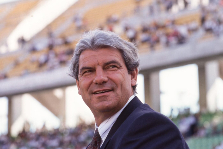 La Roumanie perd l'un de ses plus grands entraîneurs