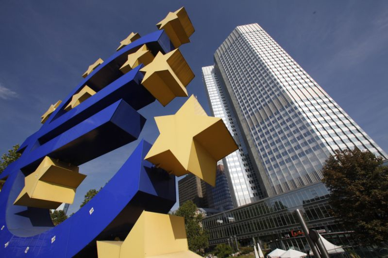 Un logo de l'euro devant le siège de la Banque centrale européenne (BCE) à Francfort