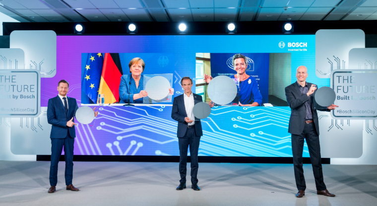 Face à la pénurie de puces, les équipementiers mettent les bouchées doubles : Bosch vient d'inaugurer à Dresde une usine de semi-conducteurs avec la participation virtuelle d'Angela Merkel et de Margrethe Vestager. (© Bosch)