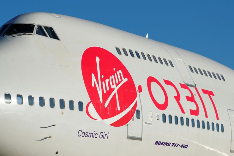 Un avion siglé Virgin Orbit à Mojave (États-Unis)