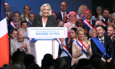 La présidente du groupe parlementaire RN et candidate à l'élection présidentielle de 2027 Marine Le Pen tient son discours de rentrée à Hénin-Beaumont, dans le Pas-de-Calais, le 13 septembre 2026 ( AFP / Thomas SAMSON )