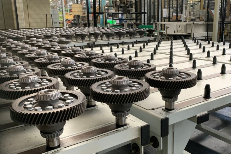 FRANCE: STABILITÉ DE LA PRODUCTION INDUSTRIELLE SUR UN MOIS EN MAI