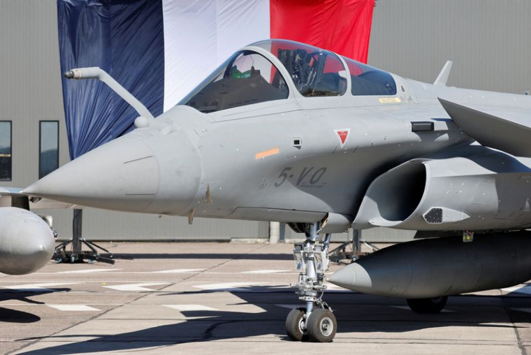 Un avion Rafale
