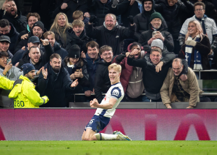 League Cup : Tottenham fait un pas vers la finale en renversant Liverpool