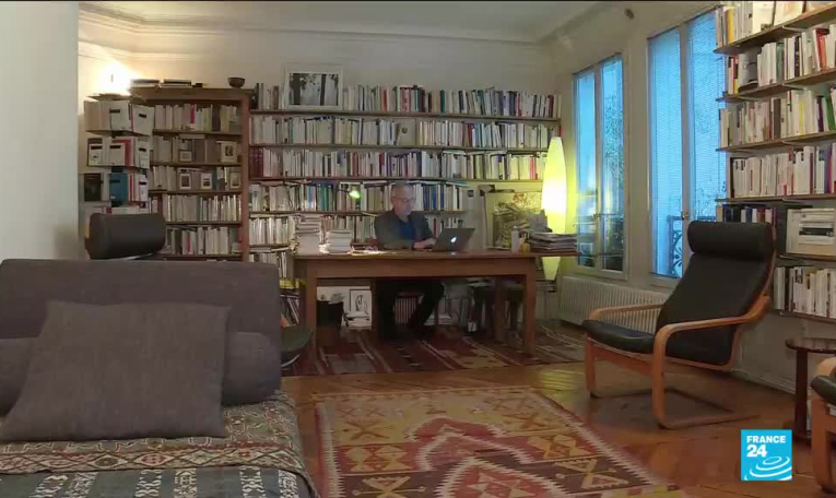 Confinement en France : la santé psychique des Français inquiète l'exécutif