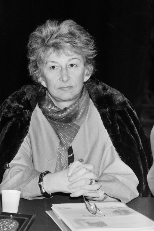 Yvette Roudy, alors ministre des Droits de la femme, assiste à un colloque sur le thème "Femmes et Avenir" à l'occasion de la Journée internationale des femmes, à Paris, le 8 mars 1984 ( AFP / Georges BENDRIHEM )