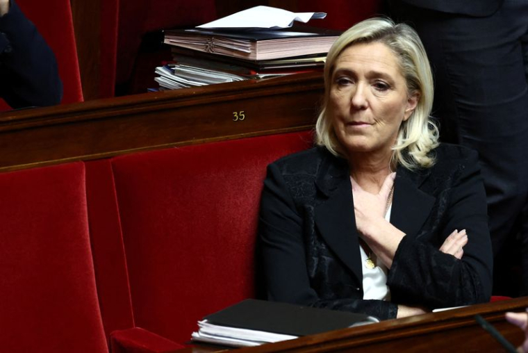 Marine Le Pen à l'Assemblée nationale à Paris