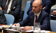 Le ministre français de l'Europe et des Affaires étrangères Jean-Noël Barrot au Conseil de sécurité des Nations Unies au siège de l'ONU à New York