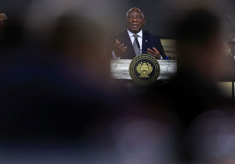 Le président sud-africain répondant aux législateurs après un débat parlementaire