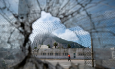 La frontière entre l'Espagne et le territoire britannique de Gibraltar, vue depuis La Línea de la Concepción, dans le sud de l'Espagne, le 29 juin 2026 ( AFP / JORGE GUERRERO )