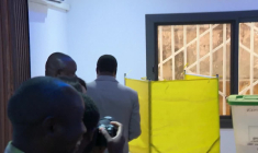 Le président sortant du Congo-Brazzaville, Denis Sassou Nguesso, vote