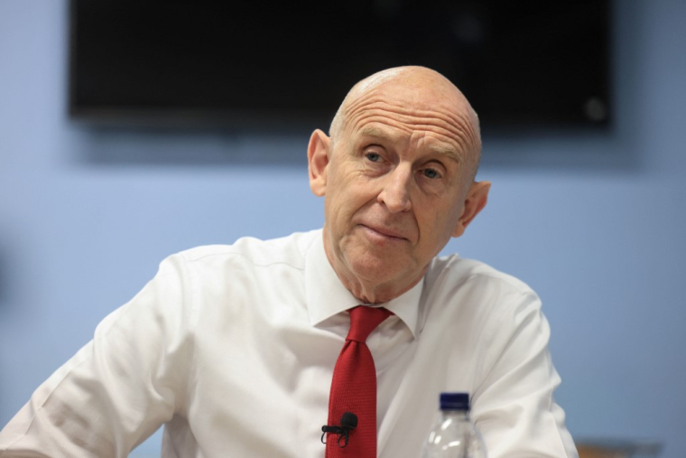 John Healey, à Londres, le 26 octobre 2026 ( POOL / IAN VOGLER )