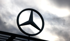 Un logo de Mercedes-Benz à Bruxelles