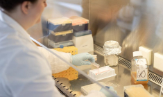 CORONAVIRUS: MERCK RENONCE À SES VACCINS, PAS ASSEZ EFFICACES