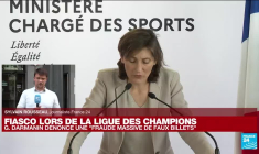 Violences au Stade de France : Darmanin dénonce une "fraude massive", Johnson demande une enquête