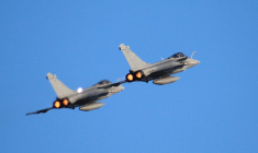 L’option privilégiée par Bercy serait de rediriger une partie de l’épargne des contrats d’assurance-vie, plans d’épargne salariale (PEE) et plan épargne retraite (PER). (Illustration). (PokeyArt / Pixabay)