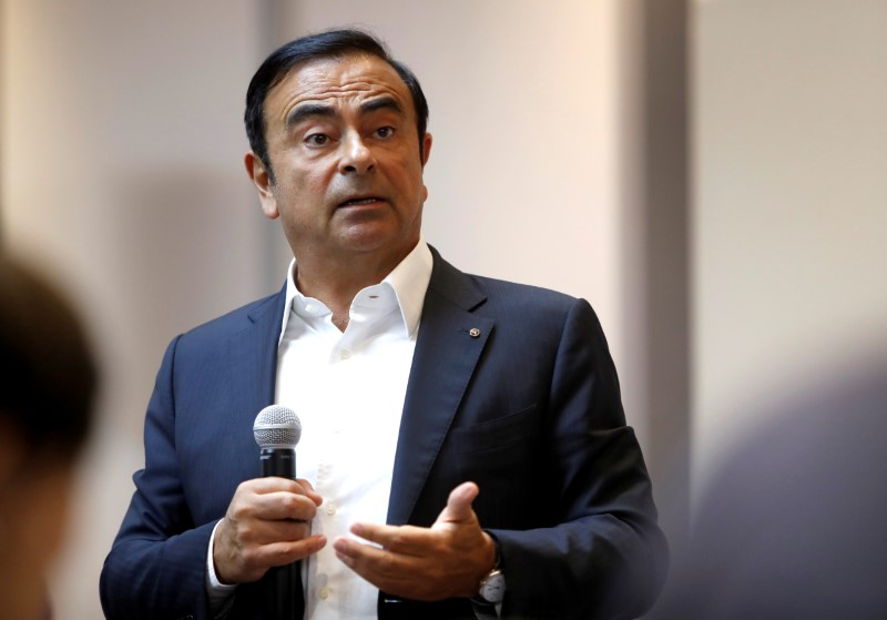 RENAULT: LE CONSEIL PROPOSE DE RENOUVELER GHOSN, BOLLORÉ DG ADJOINT