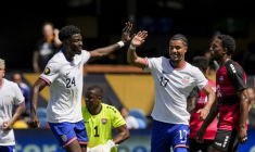 Gold Cup : Les États-Unis étrillent Trinidad, match fou entre le Costa Rica et le Suriname
