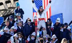 Ski alpin - Cérémonie de victoire de la descente féminine