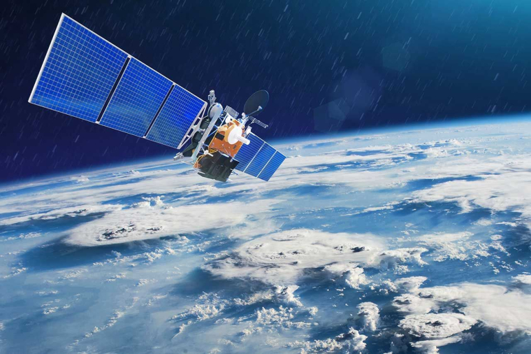 SES et Intelsat discutent activement des contours d'un potentiel accord, d'après le Financial Times qui cite trois sources proches du dossier, ajoutant que les négociations n'en sont qu'à leurs débuts et qu'il n'y a aucune garantie qu'une opération soit conclue.(Crédits photo : Adobe Stock - )