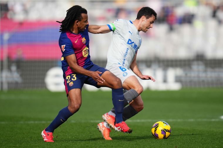 Le Barça vient à bout d’Alavés grâce à Lewandowski