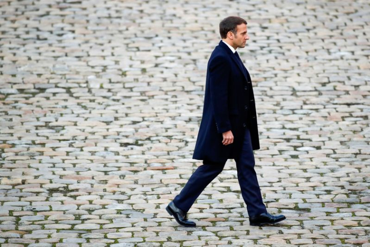 MACRON "TRÈS CHOQUÉ" PAR LA VIDÉO DU PRODUCTEUR FRAPPÉ PAR DES POLICIERS