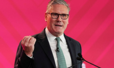 Le Premier ministre britannique Keir Starmer s'exprime lors d'un sommet de la société civile à Londres