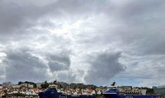 Photo d'archives de navires d'approvisionnement de plates-formes pétrolières et gazières offshore