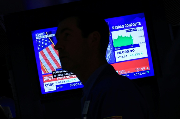 Un opérateur devant un écran à la Bourse de New York, le 16 septembre 2026 ( AFP / TIMOTHY A. CLARY )
