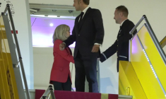 Le président français Emmanuel Macron arrive au Vietnam pour une visite de deux jours