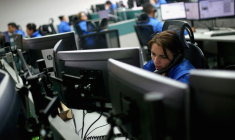 Une employée dans un call-center