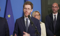 Commerçants: "étalement simplifié des charges fiscales et sociales" (ministre)