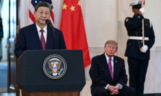 Xi Jinping s'exprime à la Maison Blanche près de Donald Trump, le 24 septembre 2026 ( AFP / Brendan SMIALOWSKI )