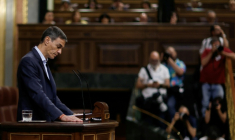 Le Premier ministre espagnol Pedro Sánchez s'exprime devant les députés à Madrid, le 24 juin 2026 ( AFP / Oscar DEL POZO )