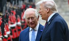Le roi Charles III (à gauche) et le président américain Donald Trump à Windsor, le 17 septembre 2025 ( AFP / ANDREW CABALLERO-REYNOLDS )