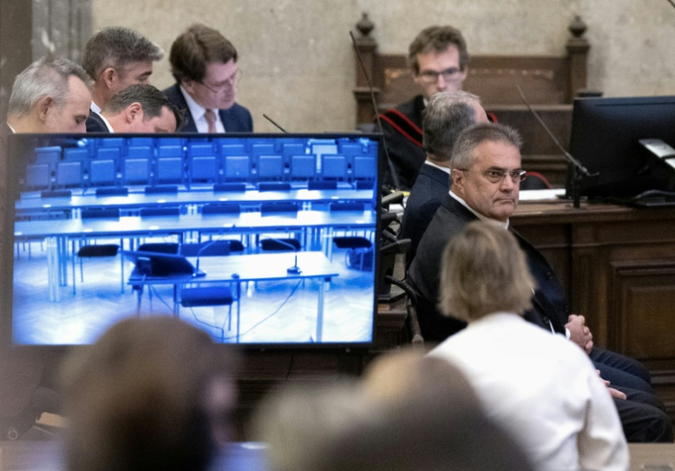 L'ancien policier Egisto Ott assis à la cour criminelle de Vienne, en Autriche, le 6 novembre 2024 ( AFP / JOE KLAMAR )
