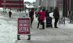 "Le Groenland n'est pas à vendre": les habitants de Nuuk ripostent à Trump