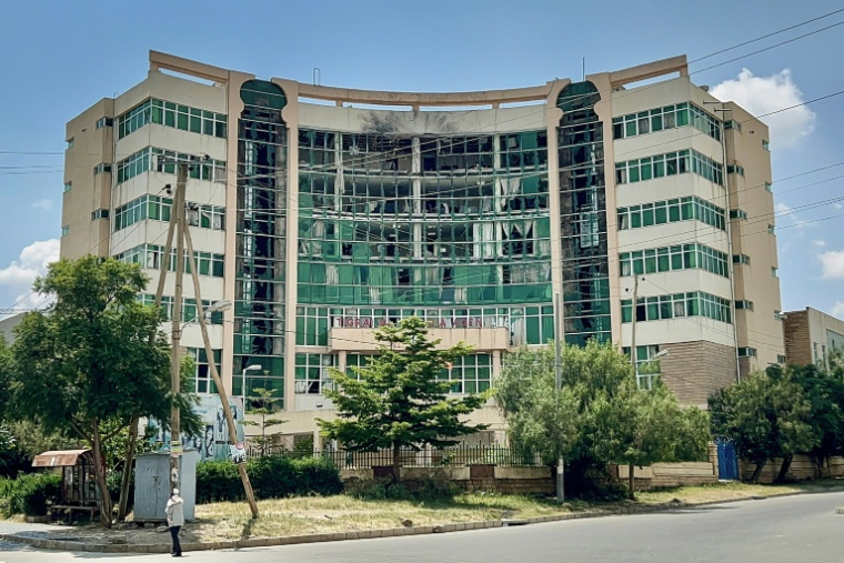 Le bâtiment hébergeant Tigrai TV, organe officiel des autorités rebelles du Tigré, Etat régional du nord de l'Ethiopie, le 27 septembre 2026, après une frappe de drone à Mekele, capitale régionale du Tigré ( AFP / - )