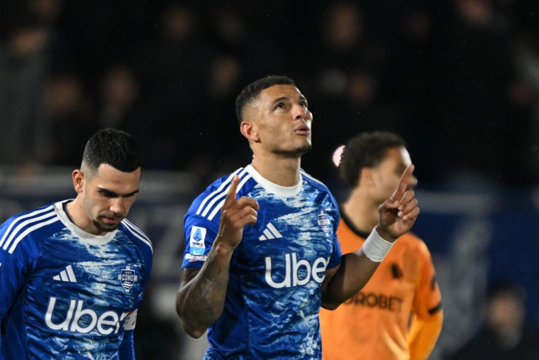 Diego Carlos reste en Italie