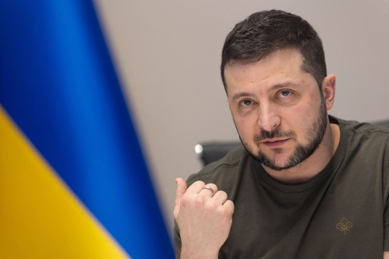 L'UKRAINE SE PRÉPARE À UNE NOUVELLE OFFENSIVE RUSSE DANS L'EST, DIT ZELENSKY