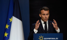 CORONAVIRUS: MACRON APPELLE LES USA À LEVER LES INTERDICTIONS À L'EXPORT SUR LES VACCINS