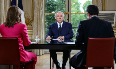 Le Premier ministre français François Bayrou avant une interview télévisée en direct diffusée sur les chaînes d'information LCI, CNews, BFMTV et FranceInfo TV, à l'Hôtel de Matignon à Paris, le 31 août 2025 ( AFP / ALAIN JOCARD )