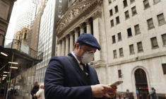 A WALL STREET, LE DOW JONES À PLUS DE 30.000 POINTS
