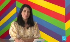 Théâtre : à Avignon, Kubra Khademi continue de dénoncer l’emprise des Taliban en Afghanistan