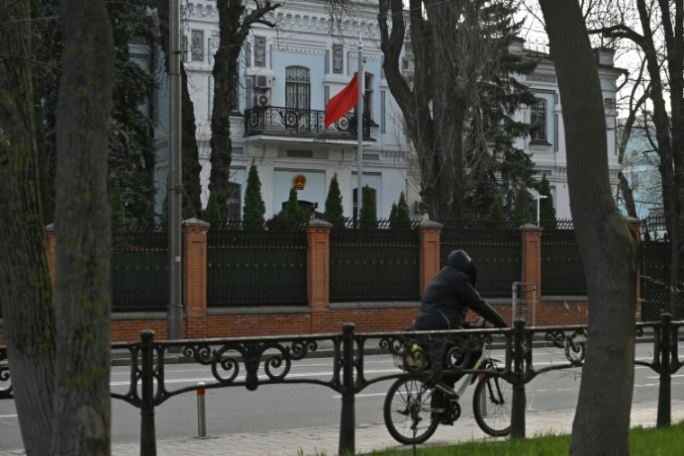 L'ambassade de Chine à Kiev, en Ukraine, le 8 avril 2025 ( AFP / Genya SAVILOV )