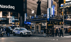 L’indice Nasdaq 100, symbole de l’innovation et de la technologie, est l’un des piliers de l’économie mondiale.