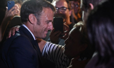 Le président français Macron lors du 79e anniversaire de la libération du village de Bormes-les-Mimosas