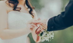 Ils se marient et divorcent 23 fois en un mois pour acheter un appartement (Crédits photo : Unsplash - Jeremy Wong Weddings )