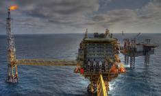 Une plateforme pétrolière. (crédit : kristinakasp / Pixabay)